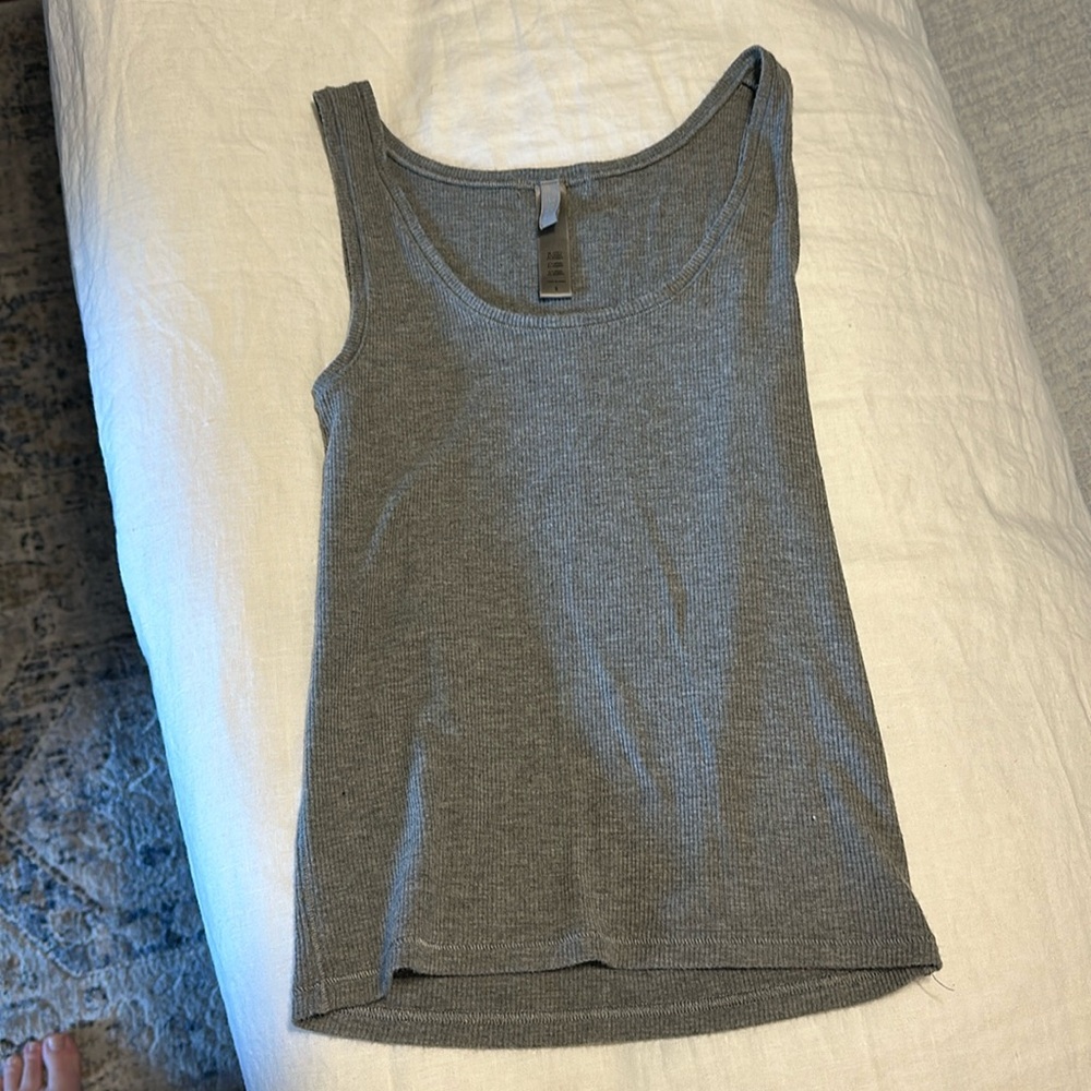 Skims soft lounge tank